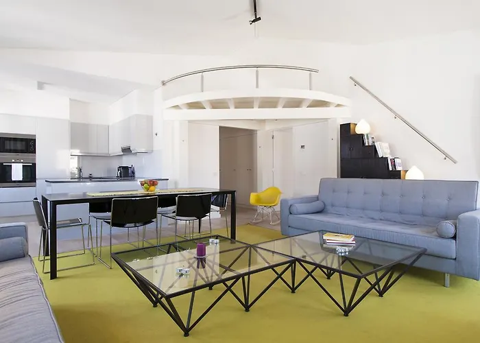 Joivy Lux And Spacious 1Br Home With Huge Terrace, 5Mins To Academy Of Sciences
