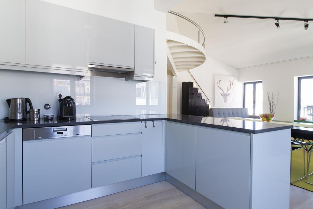 Joivy Lux And Spacious 1br With Huge Terrace, 5mins To Academy Of Sciences Lisboa