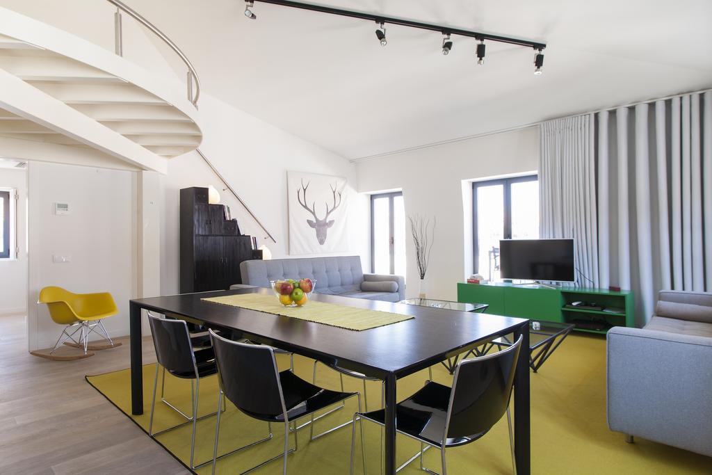 Joivy Lux And Spacious 1br With Huge Terrace, 5mins To Academy Of Sciences Apartamento